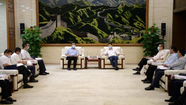 寇偉會見哈電集團黨委副書記、總經(jīng)理吳偉章