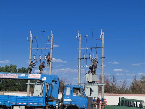 阿拉善電業(yè)局烏力吉供電分局 戍守邊防，電力護航