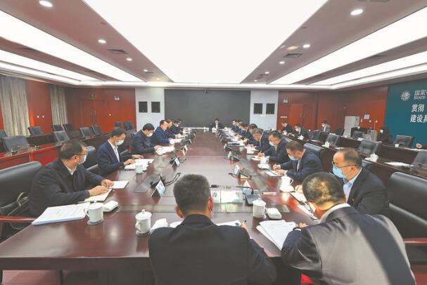 毛偉明董事長、辛保安總經理赴國網新疆電力調研
