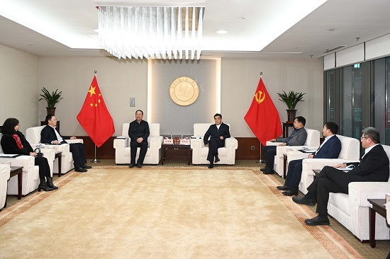舒印彪、鄧建玲會(huì)見華北電力大學(xué)校長楊勇平