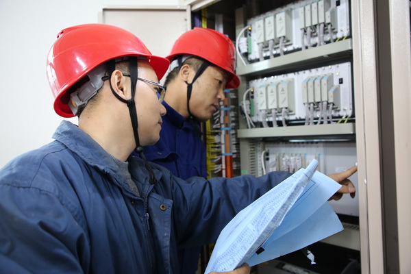 國網(wǎng)寧海縣供電公司：緊急消缺除隱患，筑牢電網(wǎng)“三防線”
