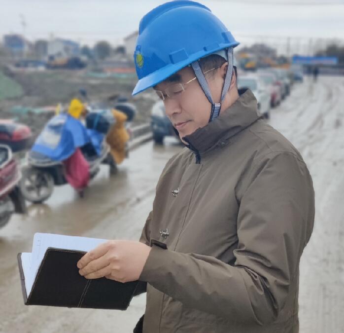 在電力線路設(shè)計(jì)的道路上精彩前行——記如東永晟實(shí)業(yè)有限公司電力線路設(shè)計(jì)組組長(zhǎng)、電力工程技術(shù)工程師汪建軍
