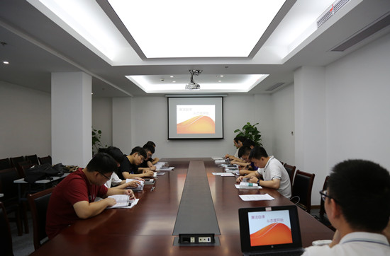 國網(wǎng)寧波奉化區(qū)供電：扣好從業(yè)“第一粒紐扣”，開啟新員工廉潔守護(hù)