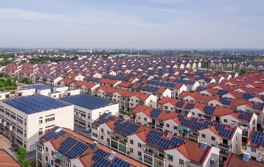 【兩會(huì)】南存輝委員：建議戶用光伏電力納入綠電、綠證、碳排放權(quán)交易市場