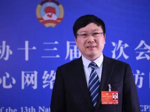【兩會(huì)】云南聯(lián)通總經(jīng)理張?jiān)朴拢喊l(fā)揮通信央企數(shù)字經(jīng)濟(jì)發(fā)展主力軍作用，推進(jìn)5G公眾應(yīng)用健康發(fā)展