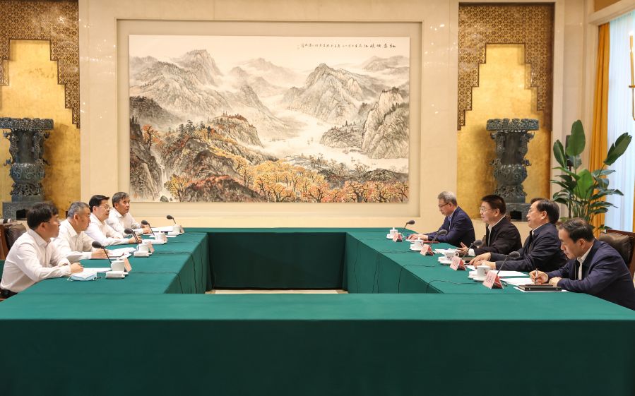 雷鳴山、韓君拜會湖北省委書記王蒙徽、省長王忠林
