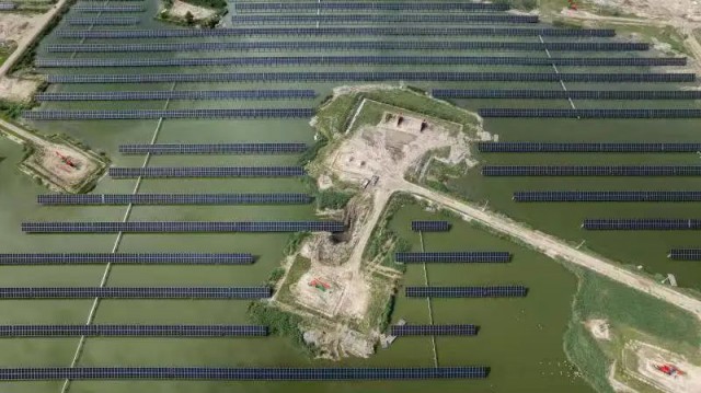 18.73MW！中石油首個(gè)水面光伏項(xiàng)目并網(wǎng)發(fā)電