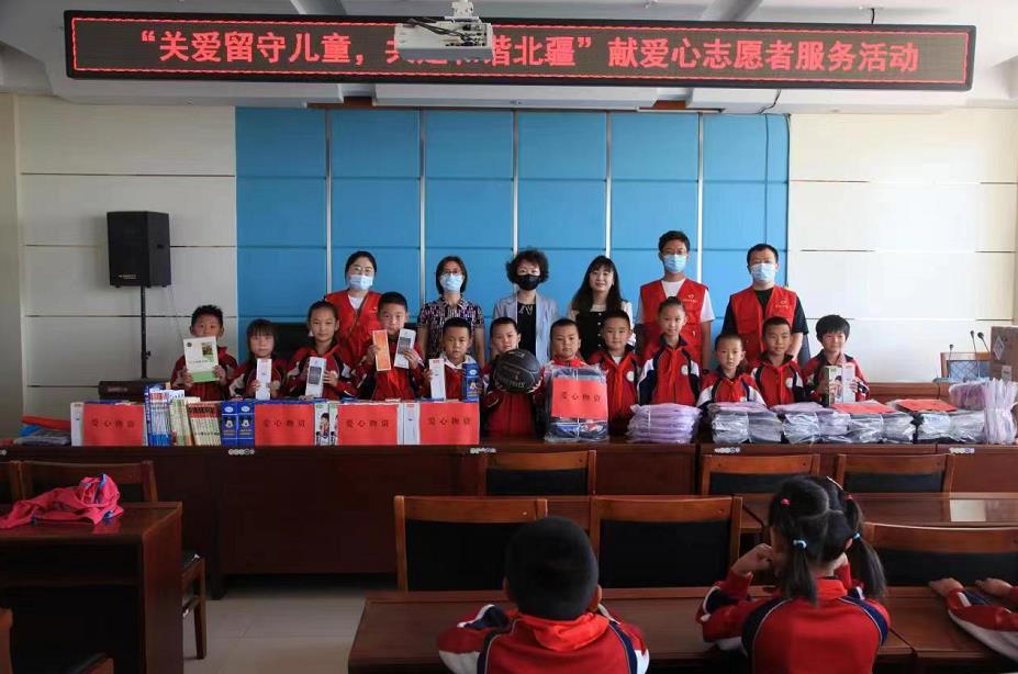 內(nèi)蒙古電力物資供應公司：熱心志愿服務(wù) 共建和諧北疆