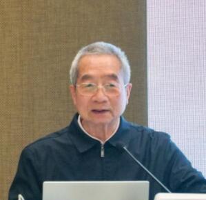 周大地：動(dòng)力電池發(fā)展迅猛，氫燃料或?qū)⒊鼍? width=