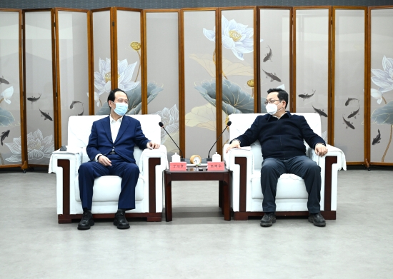 丁焰章與雄安新區(qū)黨工委書(shū)記、管委會(huì)主任張國(guó)華會(huì)談