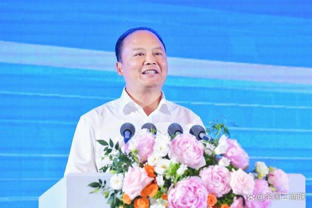 全國工商聯(lián)副主席，通威集團董事局主席劉漢元：加快建設(shè)可再生能源 構(gòu)建川渝清潔能源一體化