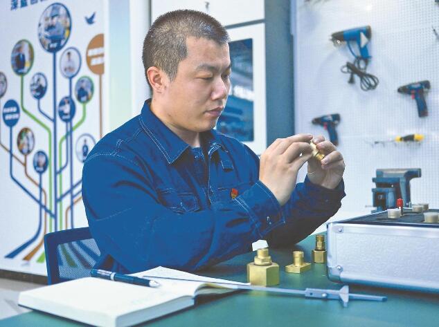 何龍：扎根北疆9年，他找到了自己的位置