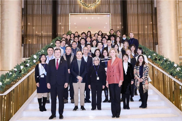 愛旭持續(xù)發(fā)力中歐新能源市場，為零碳未來注入更多活力