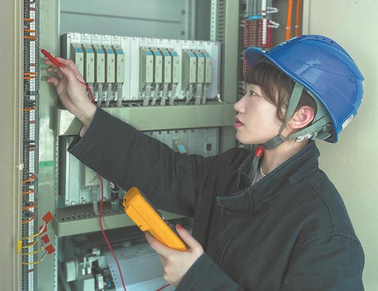 卓穎：干一行專一行，讓運維“跑”在故障前