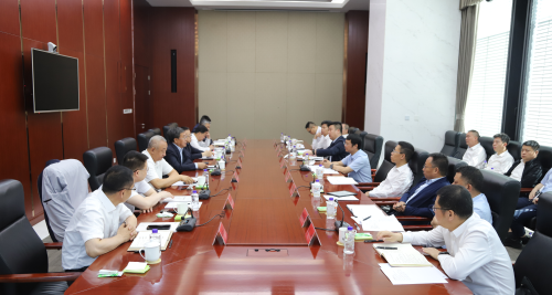 中國(guó)電建黨委常委、副總經(jīng)理劉源源與晉能控股集團(tuán)黨委書(shū)記、董事長(zhǎng)李國(guó)彪舉行會(huì)談