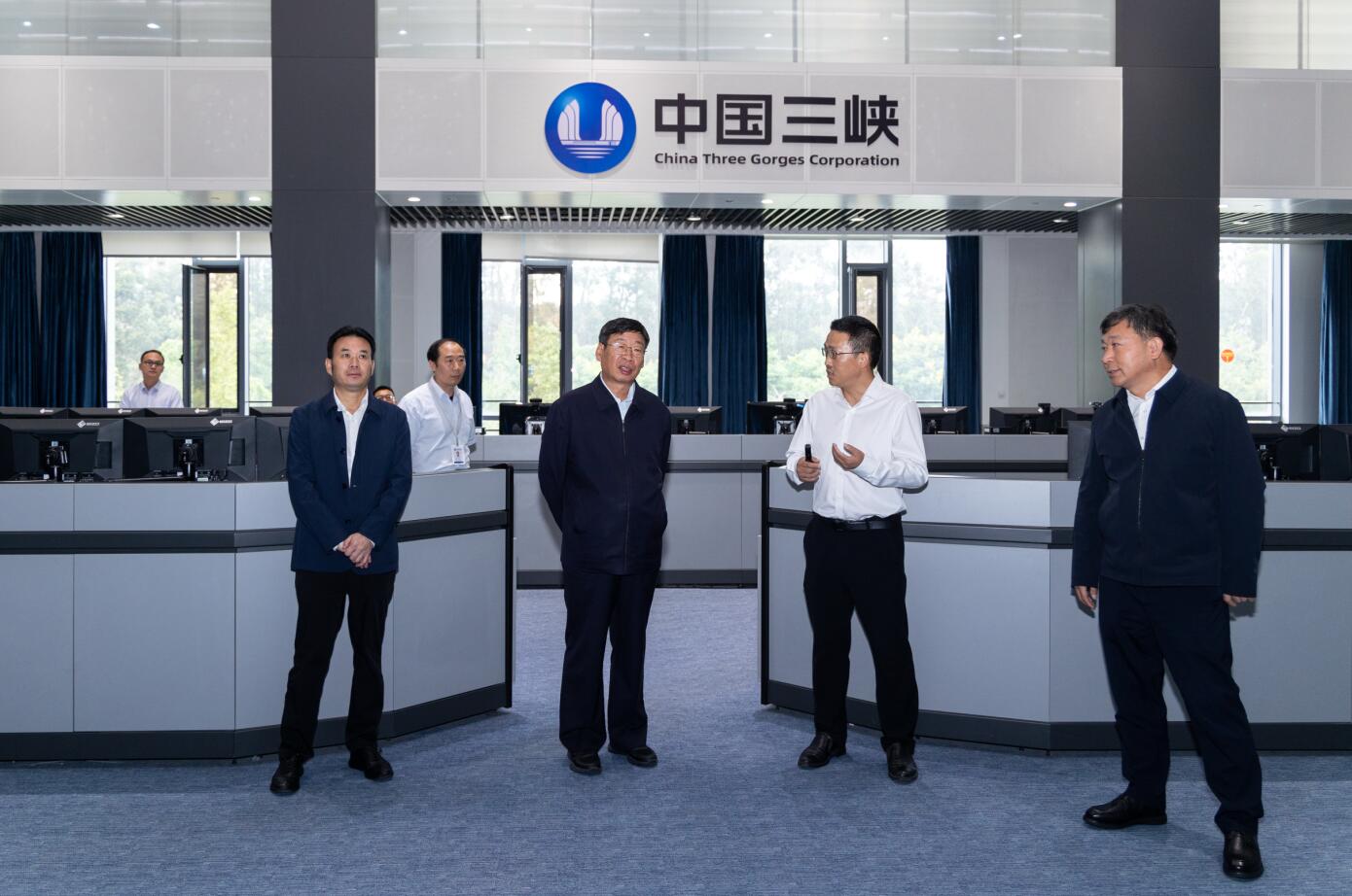 三峽集團(tuán)董事長(zhǎng)、黨組書記劉偉平調(diào)研三峽集團(tuán)云南區(qū)域工作