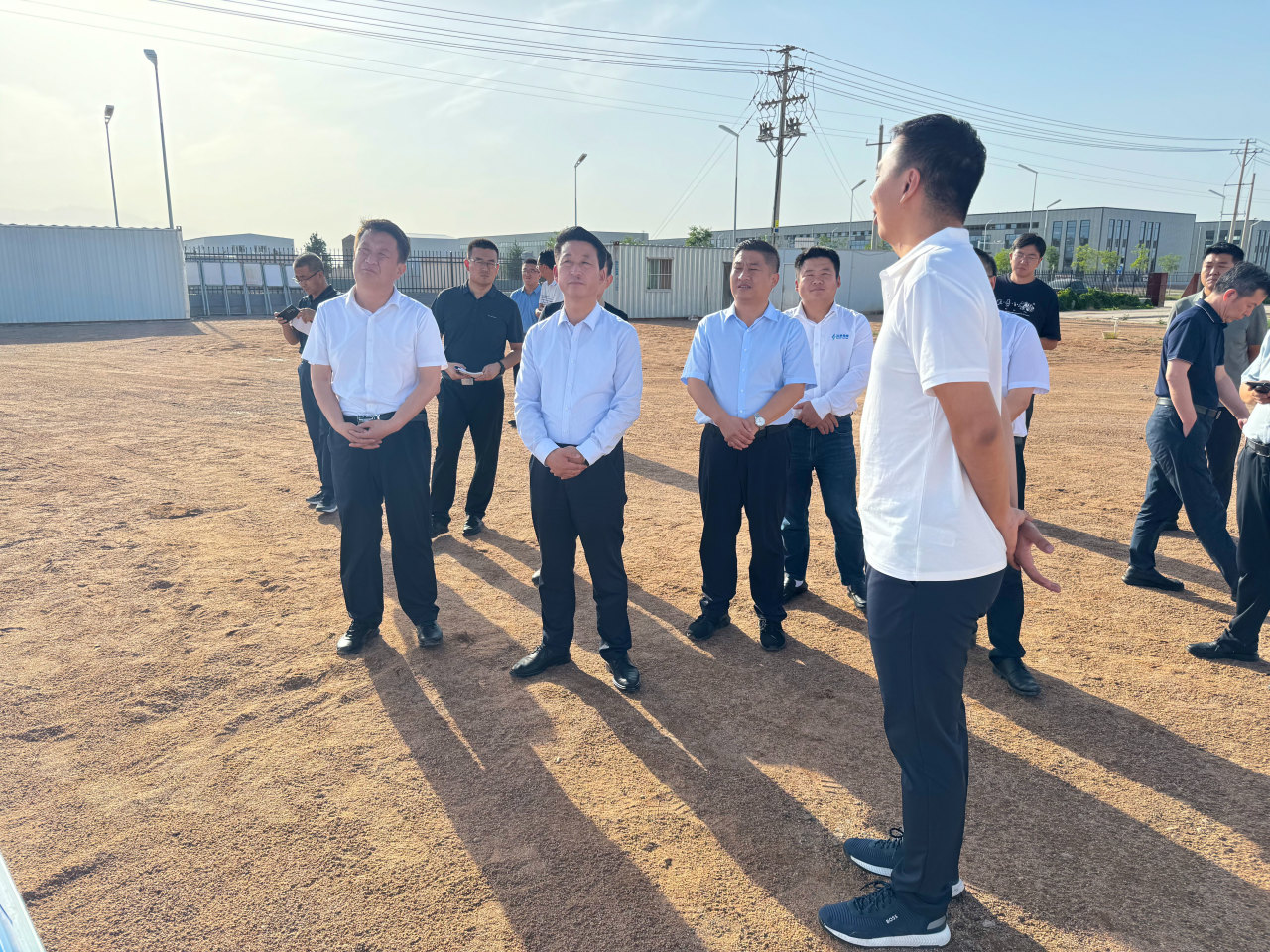 金昌市委副書記，市政府黨組書記王琳璽調(diào)研金昌致信儲能生產(chǎn)基地