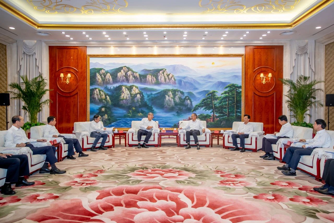 國家能源集團(tuán)董事長劉國躍、總經(jīng)理余兵拜會(huì)寧夏回族自治區(qū)主要領(lǐng)導(dǎo)