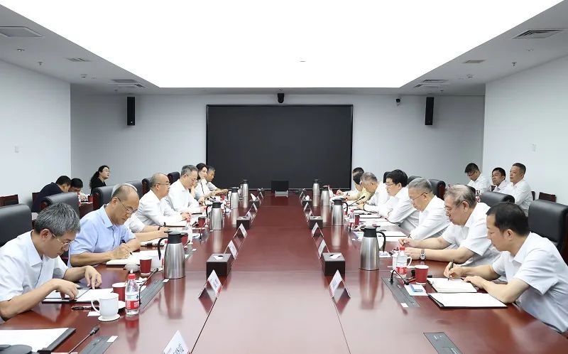 國家電網(wǎng)公司董事長、黨組書記張智剛拜訪懷柔實(shí)驗(yàn)室并交流座談
