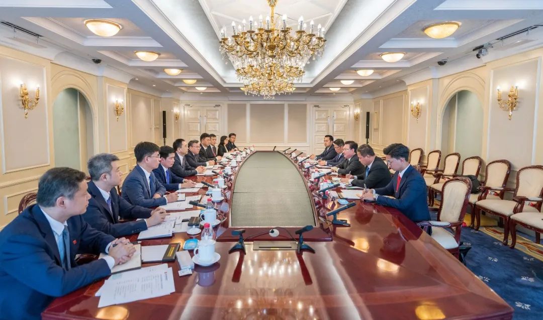 大唐集團(tuán)黨組書記、董事長鄒磊與老撾總理府辦公廳部長、總理首席顧問西納萬·蘇發(fā)努馮會談