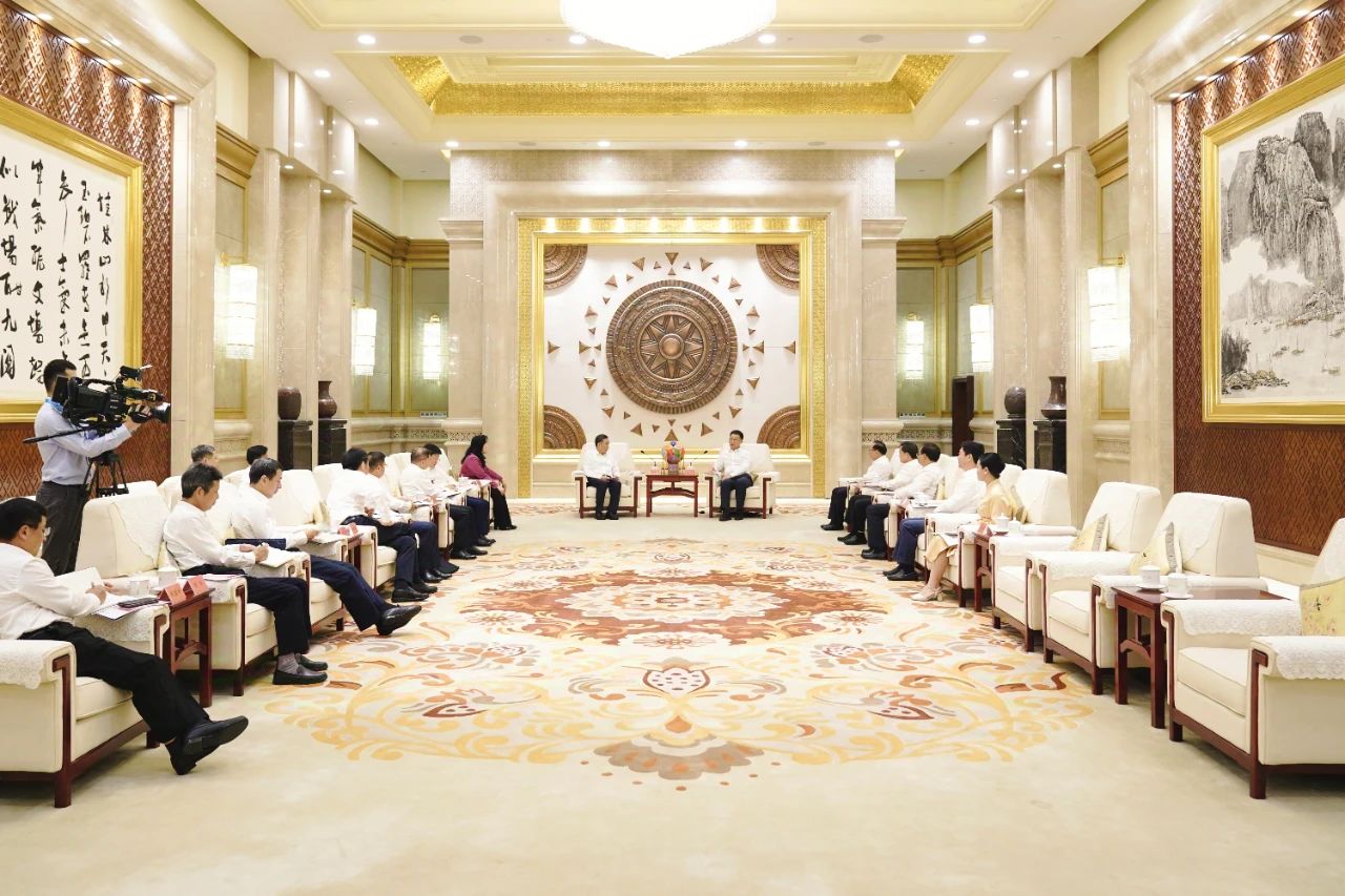 中國(guó)能建黨委書記、董事長(zhǎng)宋海良拜會(huì)廣西壯族自治區(qū)黨委書記劉寧