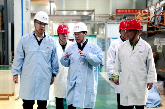中國電氣裝備黨委書記、董事長李洪鳳赴浙江盛達(dá)、恒馳電氣、西電常變、常州東智調(diào)研