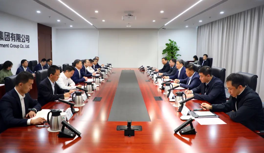 中國電氣裝備黨委書記、董事長李洪鳳會見濟南市委副書記、市長于海田