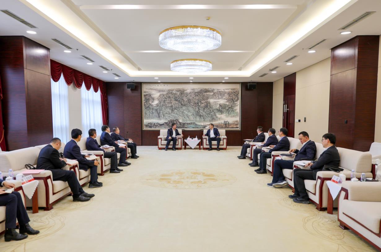 大唐甘肅公司黨委書記、董事長(zhǎng)王建偉拜會(huì)國(guó)網(wǎng)甘肅省電力公司董事長(zhǎng)、黨委書記林一凡