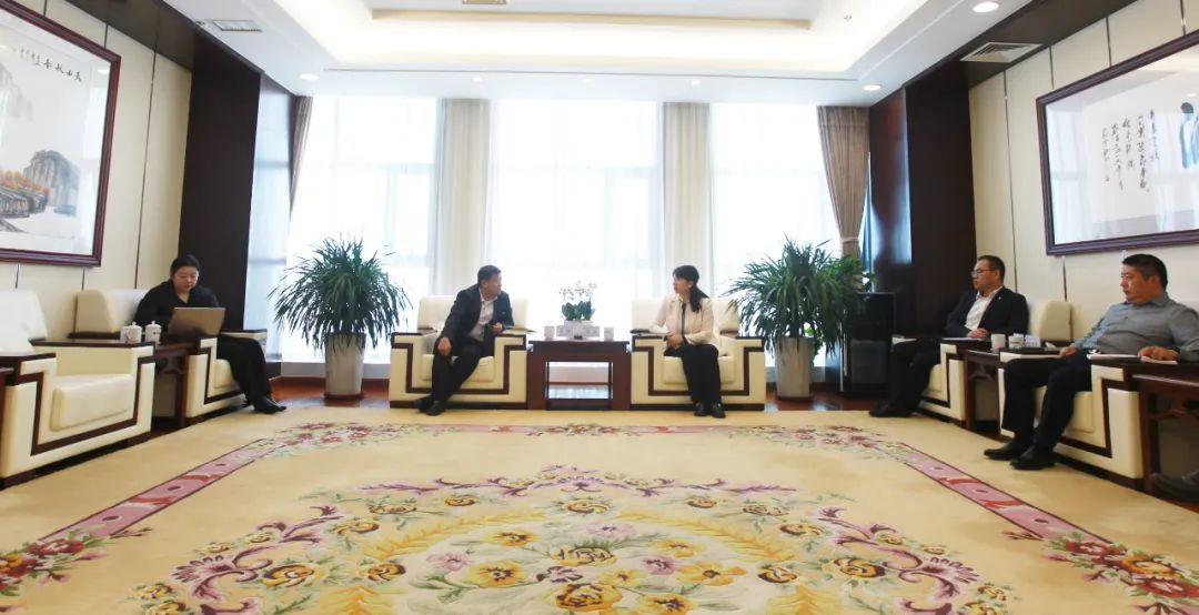 國家電投新疆公司張瑋、李國儉會(huì)見塔城地區(qū)發(fā)改委黨組書記劉沖