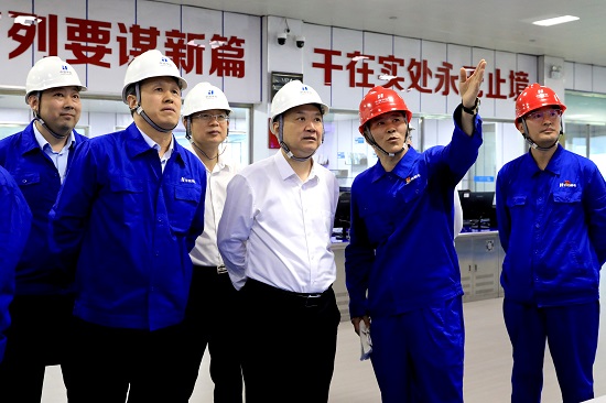 中國華能集團(tuán)董事長溫樞剛到鶴崗電廠、伊春熱電督導(dǎo)調(diào)研生態(tài)環(huán)保及安全生產(chǎn)工作