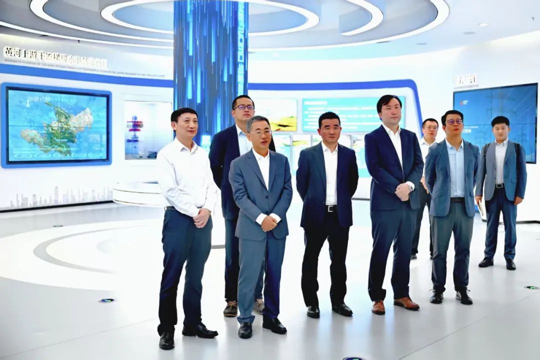 黃河公司黨委書記、董事長姚小彥會見華為董事、華為數(shù)字能源總裁侯金龍